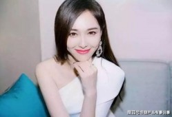 唐嫣爆料老白视频,揭秘老白背后的惊人真相！