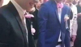 伴郎爆料的搞笑段子视频,婚礼搞笑段子视频，笑料连连，笑出腹肌！