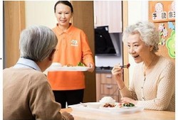 贴身保姆在线吃瓜免费看全集,揭秘豪门秘闻，免费全景大剧等你来吃瓜