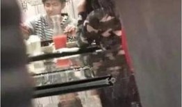 网友爆料火锅店事件视频,网友爆料视频揭露惊人一幕